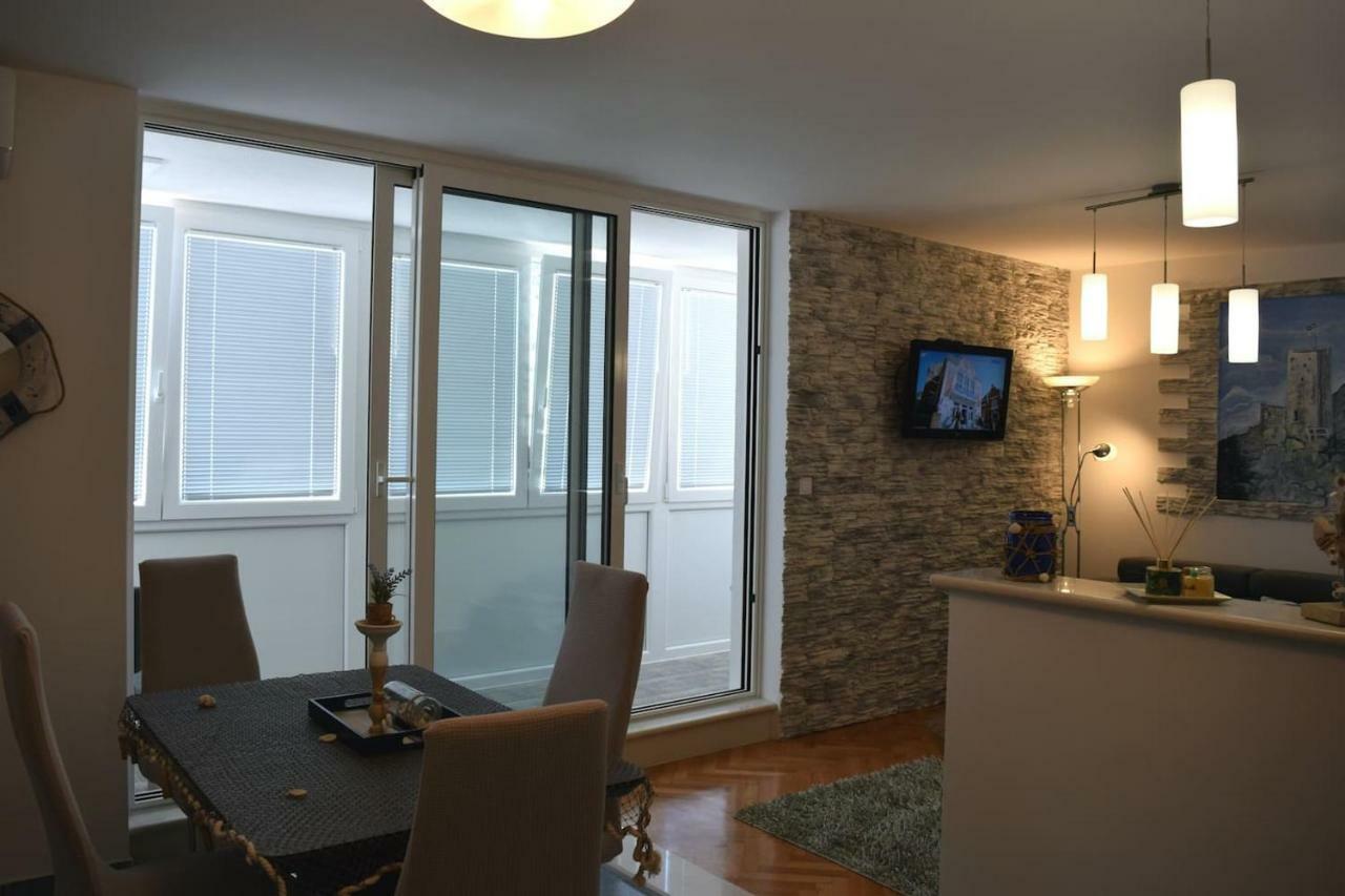 Newly Renovated Apartment "Marin" In The Center! Omis Exterior photo