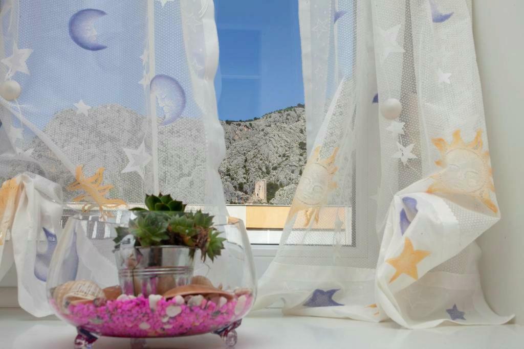 Newly Renovated Apartment "Marin" In The Center! Omis Exterior photo