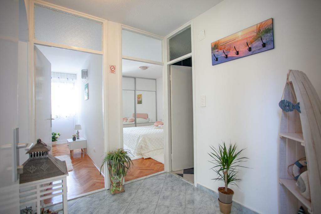 Newly Renovated Apartment "Marin" In The Center! Omis Exterior photo